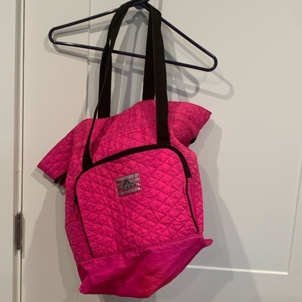 Large travel bag, all occasions. Gitano.” Front zipper pocket, handles. Pink